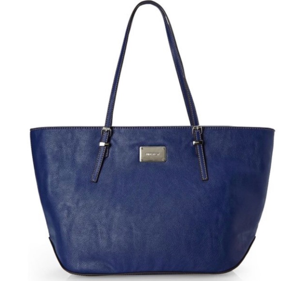 Nine West Handbags - Nine West It Girl Faux Leather Tote